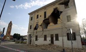 EMERGENZA TERREMOTO: CERCASI CUOCHI PROFESSIONISTI URGENTE