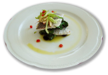 Millefoglie di orata, rape e olive leccine con carciofi marinati e cicoriella croccante